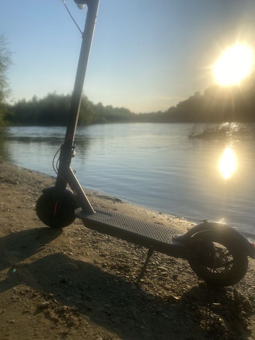 Продам електросамокат Koogo m365 pro