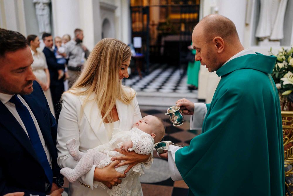 Fotograf. Reportaż Chrztu Św. I Komunii Św. Warszawa i okolice