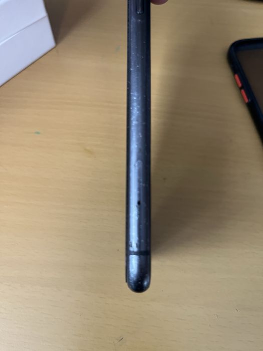 iPhone 11.    128Gb.  Черный.