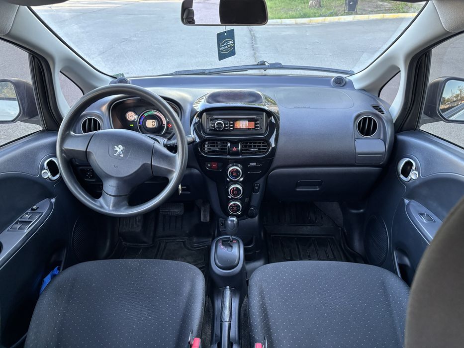 Peugeot ion 2012