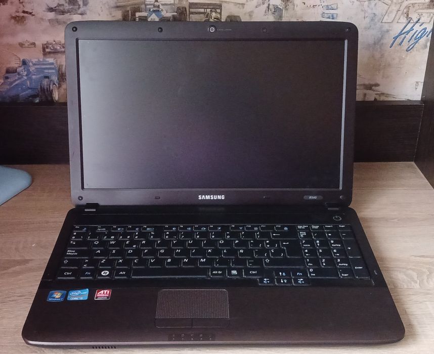 Продам ноутбук Samsung NP-R540