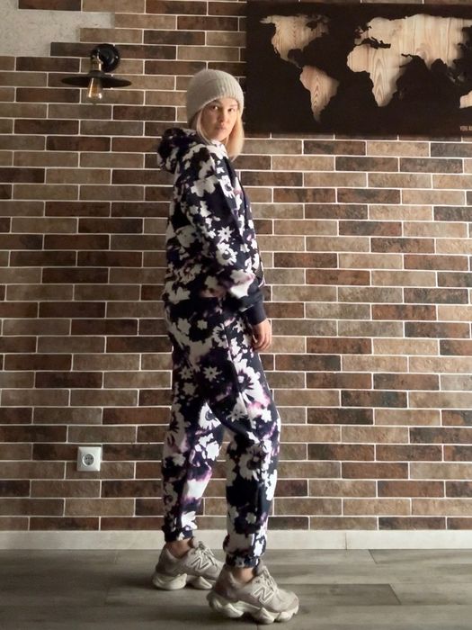 Спортивний костюм adidas