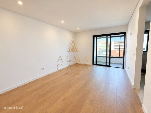 Fantástico apartamento T2 Novo
