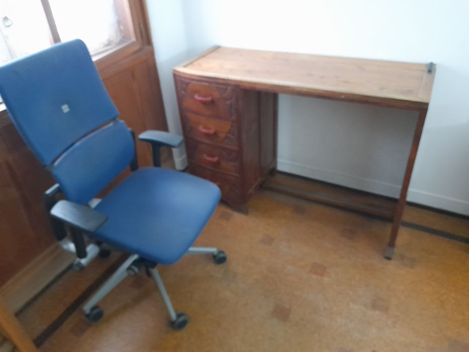Secretaria + cadeira