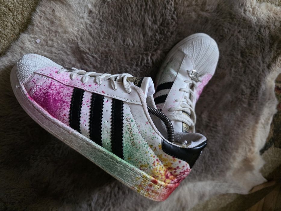 Adidas Superstar – Wyjątkowa Edycja "Splash Art" / Pride•Rozmiar 42•Unisex