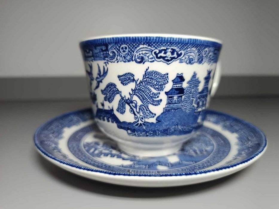 Chávena Johnson Bros - Padrão Willow Azul