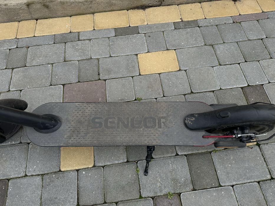 Продам електросамокат Sencor S20