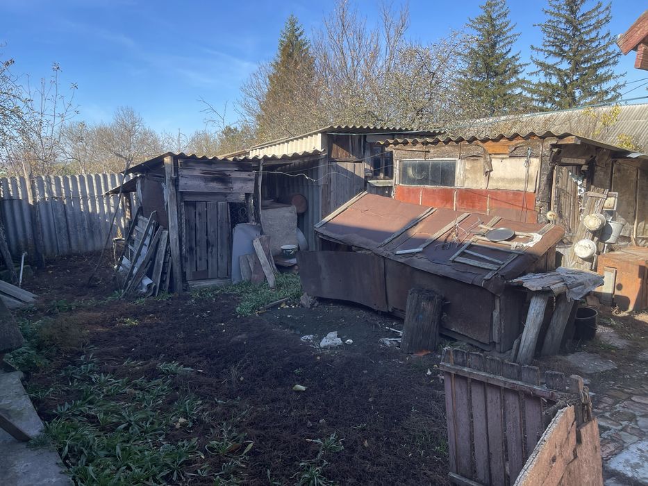 Продам  двоповерхових будинок