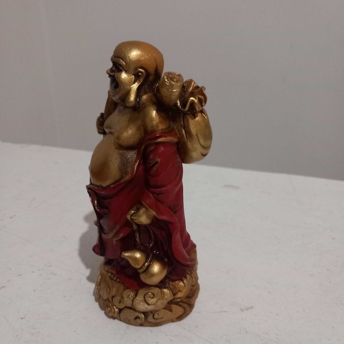 Imagem dourada de Buda