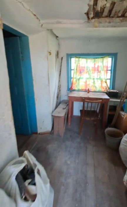 Продам будинок з земельною ділянкою