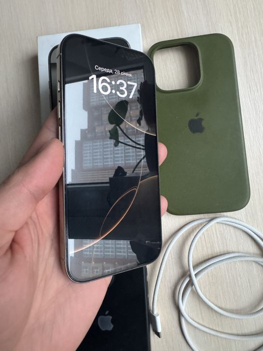 iPhone 16 Pro 256, як новий, неверлок