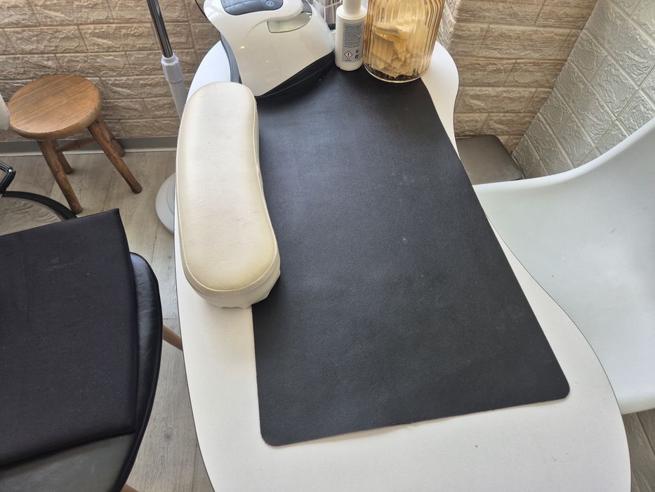 Mesa de manicure portátil