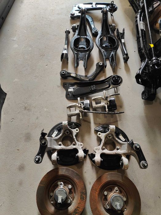 Kia niro 2  скло лівої передньої дверки