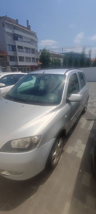 Mazda 2 2003 carro fiável