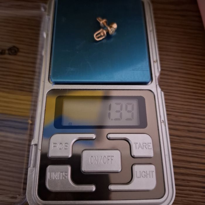 Сережки золоті 585 пусети на закрутках