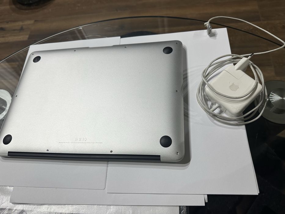 Apple Macbook Air 13,3 - 2017