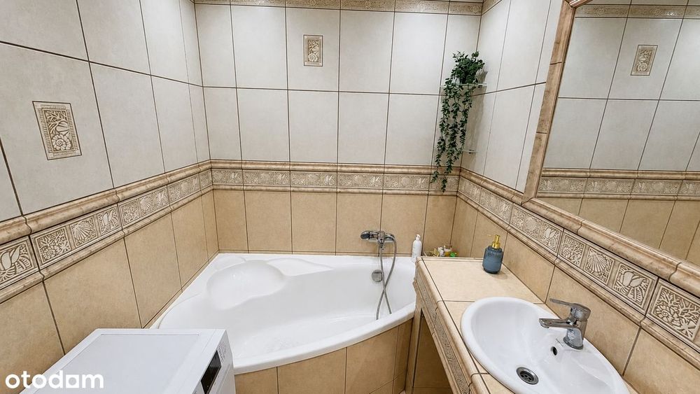 Do zamieszkania 64m2 Tychy -3 niezależne pokoje.