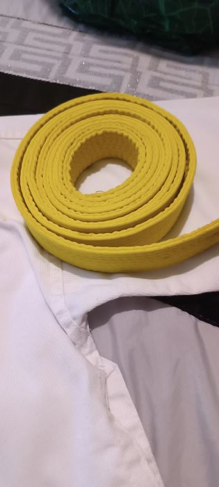 Fato/Dobok Dae Taekwondo 160cm para crianças
O Dobok foi utilizado ap
