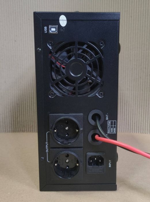 Інвертор  MUST  ЕР20-0б12 PRO з чистою синусоїдою
зарядним, ДБЖ, Must