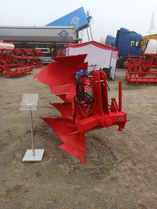 Навісний оборотний плуг Оптикон від виробника