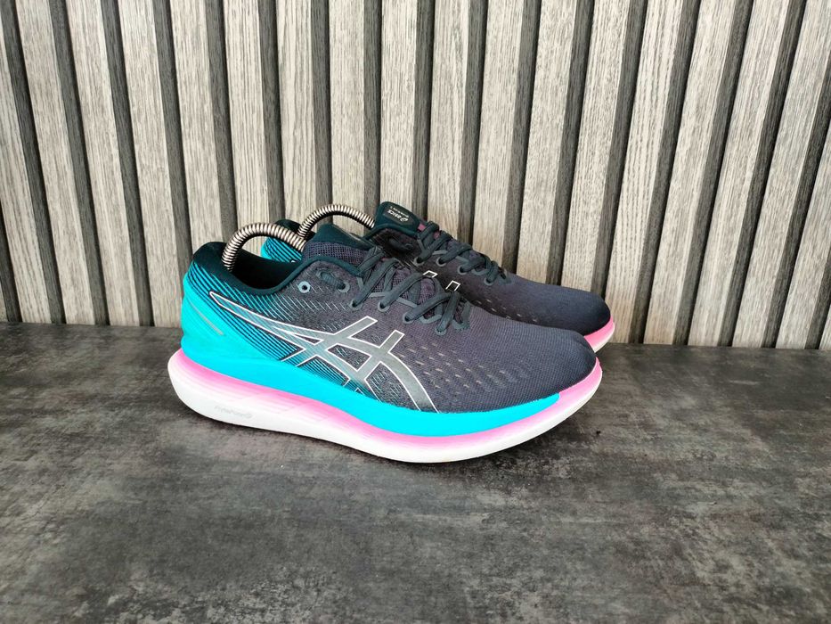 Бігові кросівки asics glideride 2. розмір 40,5