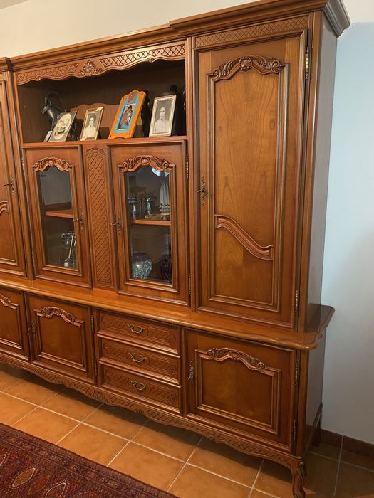 Conjunto completo de sala em madeira cerejeira