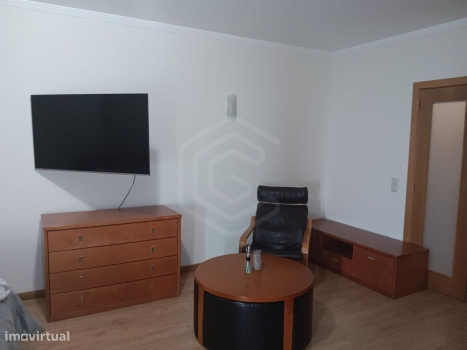 Apartamento T2, estacionamento interior, Faro, Algarve
