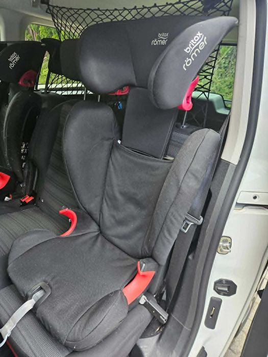 Fotelik samochodowy Britax Römer Kidfix SL 15-36 kg isofix