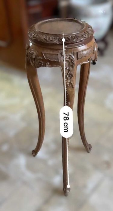 Floreira antiga em madeira