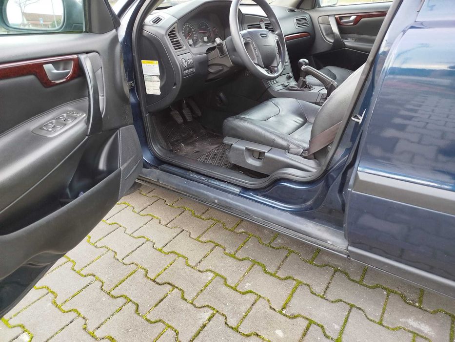 Volvo V70 D5 163CV
Volvo V70 D5 163CV 2002
