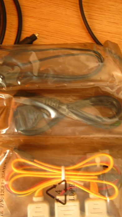 Adapter do TV Gigabyte 9 PIN / S-VIDEO Y / PR / PB/AV