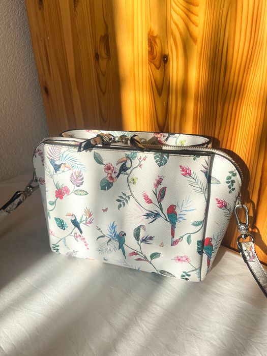 Parfois duża torebka listonoszka biała- kanarki, tukany, ptaki, kwiaty