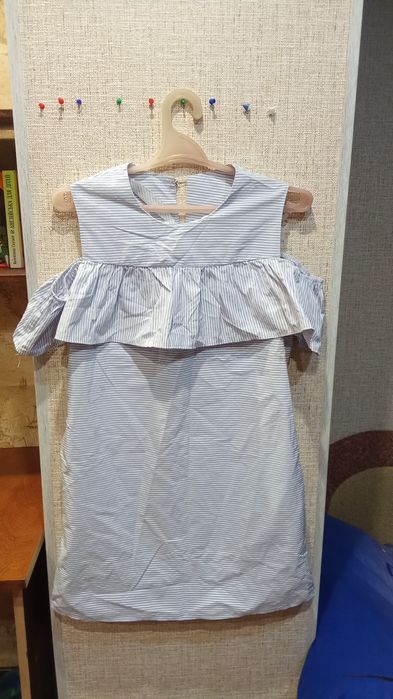 Продаю просте плаття