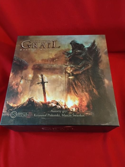 Tainted Grail Upadek Avalonu + postać Niamh