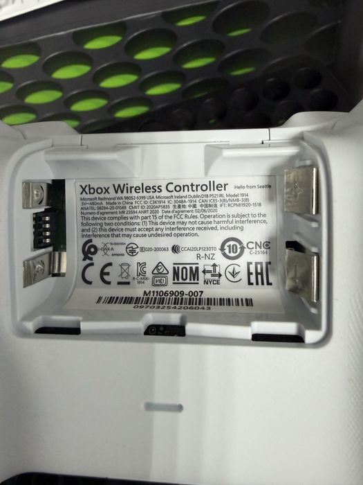 Ігрова приставка Xbox Series X  1TB (1882)