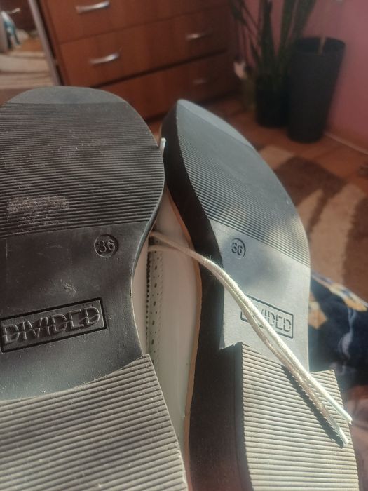 Туфлі  36 натур.лак жіночі