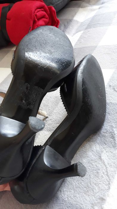But-S szpilki komfortowe rozm. 39 (25,5cm)