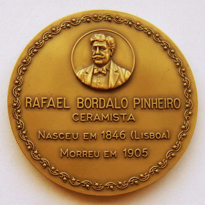 Medalha Bronze Bordalo Pinheiro ZE POVINHO por C. Antunes