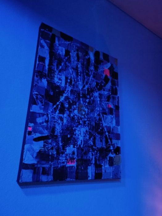 Tela pintada à mão em acrílico