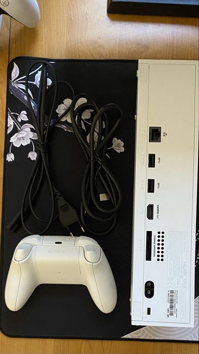 Xbox Series S 512GB купити - ціна Ікс Бокс Серіес Ес 512ГБ на OLX