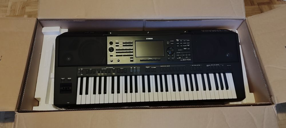 Yamaha PSR SX600, SX700, SX720