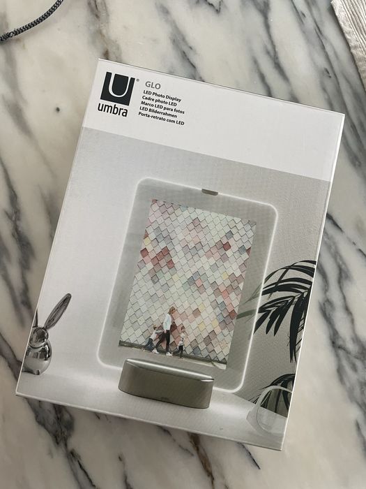 Moldura Glo Led Umbra