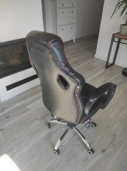 Fotel obrotowy ekoskora