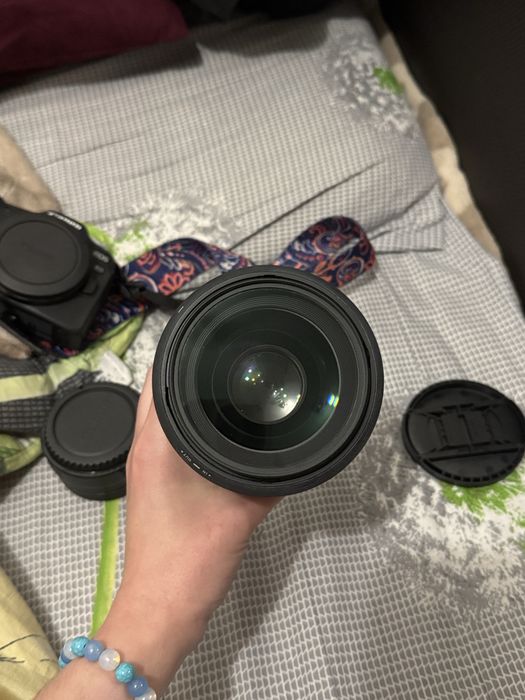Продам камеру (фотоапарат) canon R8 повнокадровий