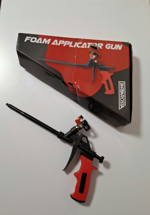 Професійний пістолет для монтажної піни