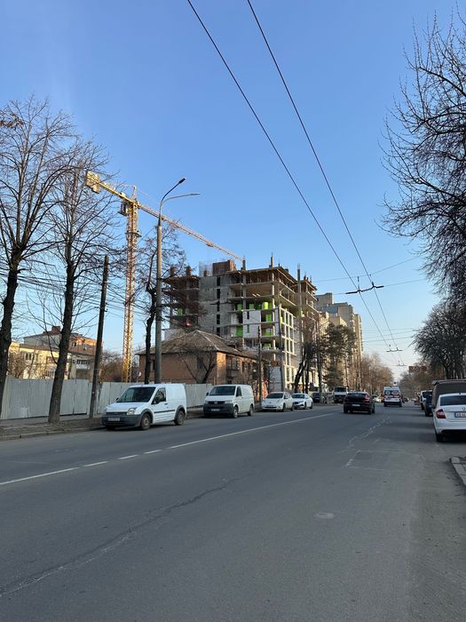 Продаж 3 квартири