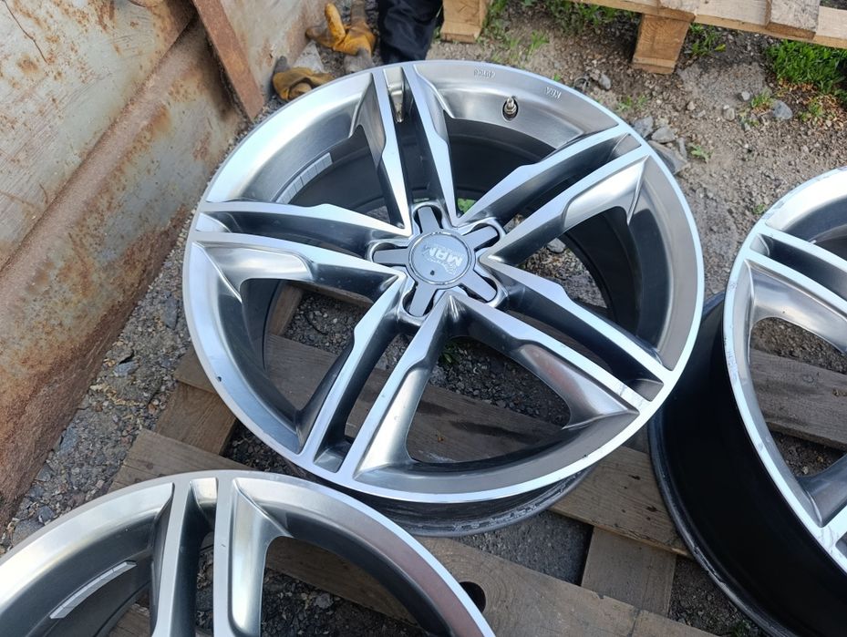 Диски R18 5x112 ет 44 Dia 66.6 MAM