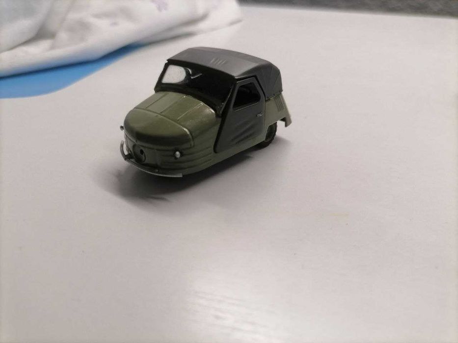 модель СМЗ С-1Л у масштабі 1:43 від виробника DeAgostini