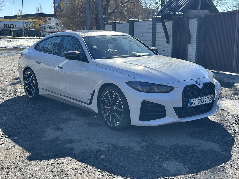 BMW M440I 2021року