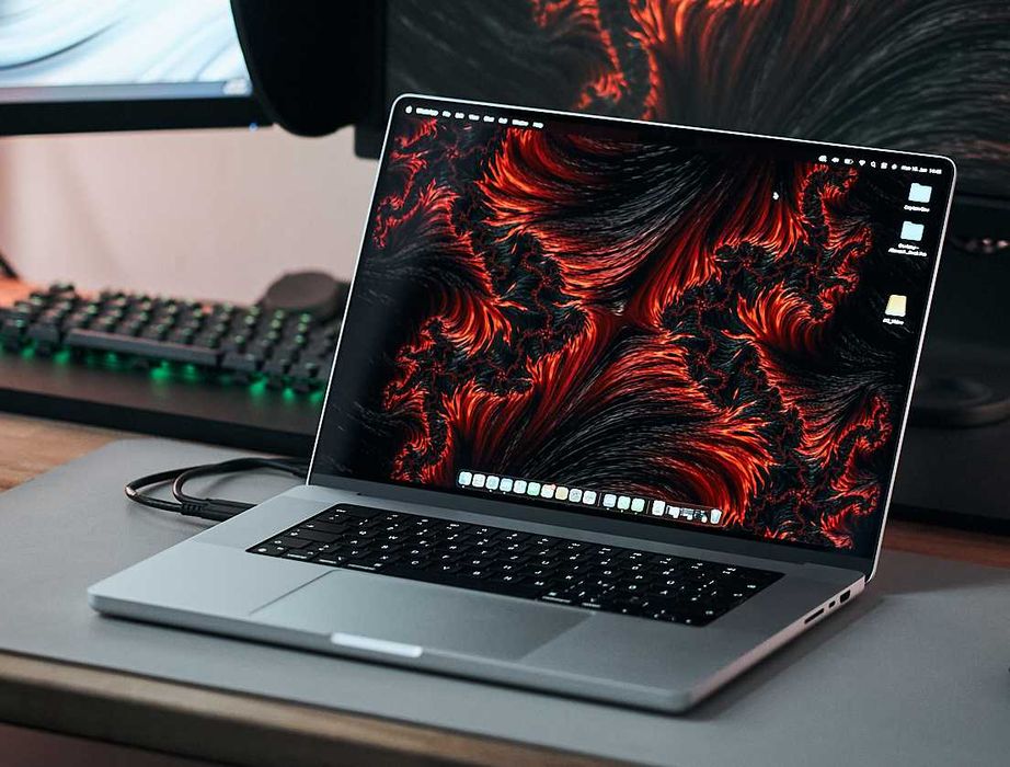 MacBook pro M3 512GB 16GB RAM 14''